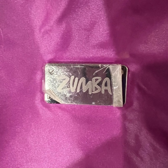 Zumba fitness lot - Purple Peek A Boo Bag and 2 pair of Zumba Cargo Pants - Picture 3 of 15